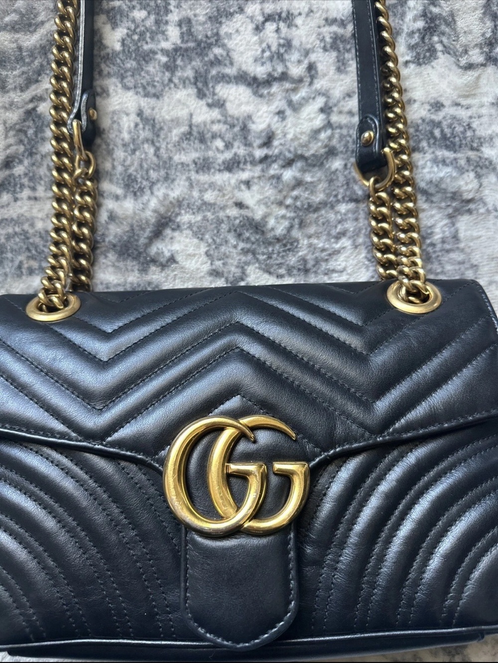 Gucci Black Marmont Leather Shoulder Bag with - Picture 3 of 10
